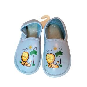 NWT Vintage 70's - 80's Boys Toddler House Slippers Blue with Lion Size Unknown
